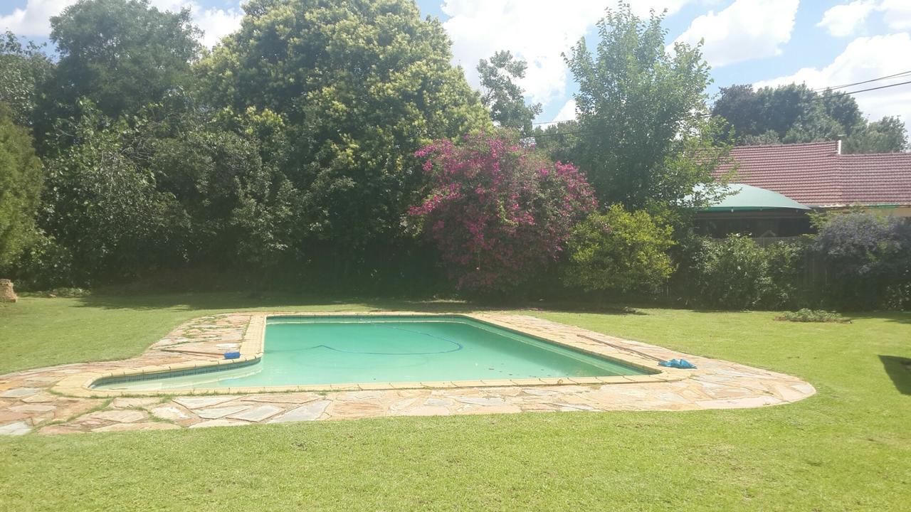 Northcliff Bed And Breakfast Randburg Εξωτερικό φωτογραφία