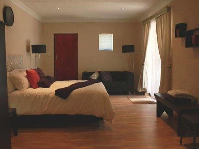 Northcliff Bed And Breakfast Randburg Εξωτερικό φωτογραφία